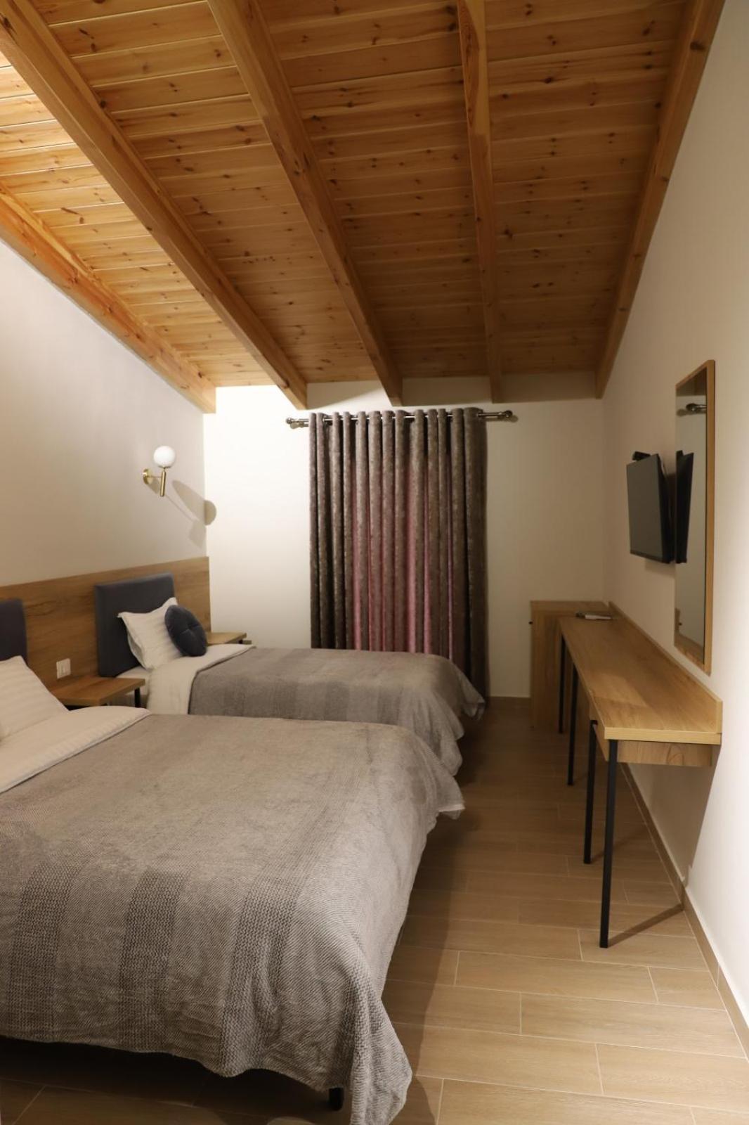 Mili Hotel Berat Exterior foto